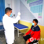 蠢沫沫校医务室检查中,揭秘校园健康守护行动”